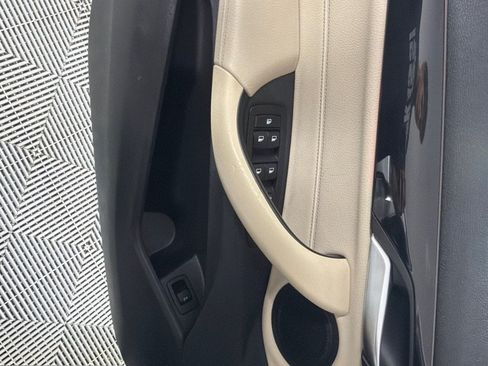 Used 2019 BMW X2 sDrive28i FWD image 11
