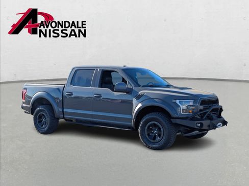 Used 2018 Ford F150 Raptor w/ Equipment Group 801A Mid image 8