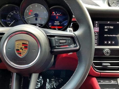 Used 2022 Porsche Macan S AWD/4WD image 12