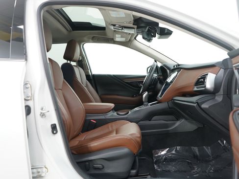 Used 2025 Subaru Outback Touring w/ Popular Package #2 image 11