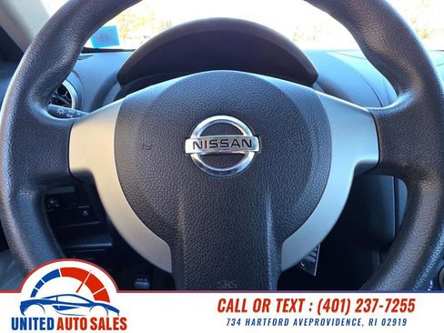 Used 2014 Nissan Rogue S image 16