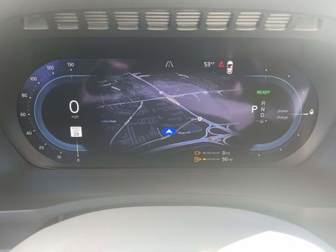 Certified 2023 Volvo XC90 T8 Ultimate w/ Lounge Package image 26