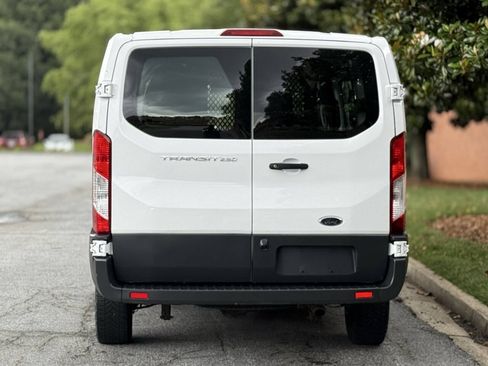 Used 2018 Ford Transit 250 130 Low Roof w/ Exterior Upgrade Package RWD image 5
