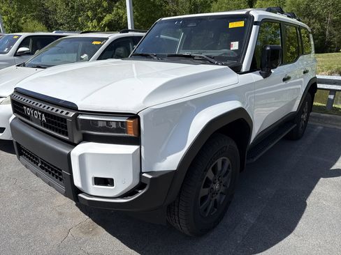Used 2025 Toyota Land Cruiser image 5
