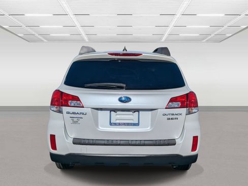 Used 2013 Subaru Outback 3.6R Limited w/ Popular Pkg 3 image 4