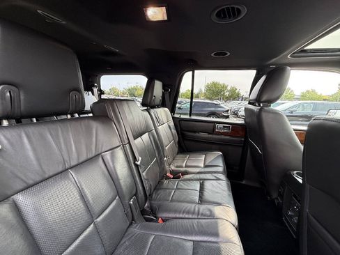 Used 2013 Lincoln Navigator 4WD w/ HD Trailer Tow Pkg image 17
