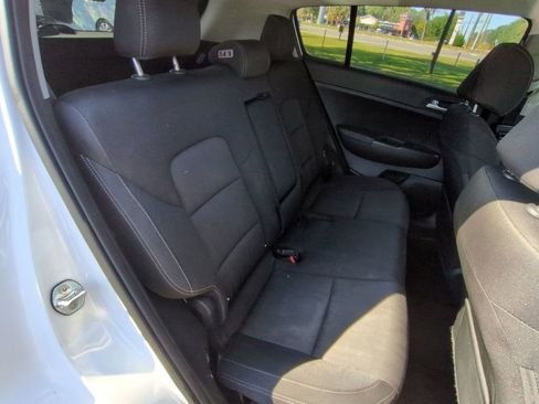 Used 2019 Kia Sportage LX image 21