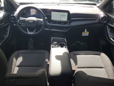 New 2026 Chevrolet Equinox LT w/ LPO, Floor Liner Package image 9