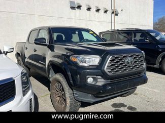Used 2020 Toyota Tacoma SR5 video 1