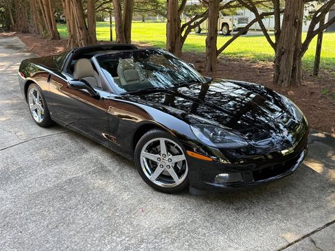 Used 2008 Chevrolet Corvette Coupe w/ Preferred Equipment Group RWD image 27