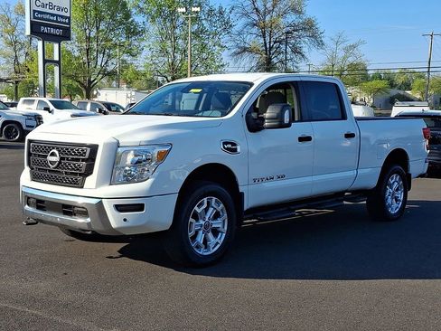 Certified 2023 Nissan Titan SV w/ SV Convenience Package AWD/4WD image 3