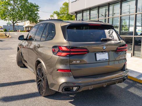 Used 2024 BMW X5 xDrive40i w/ M Sport Package AWD/4WD image 4