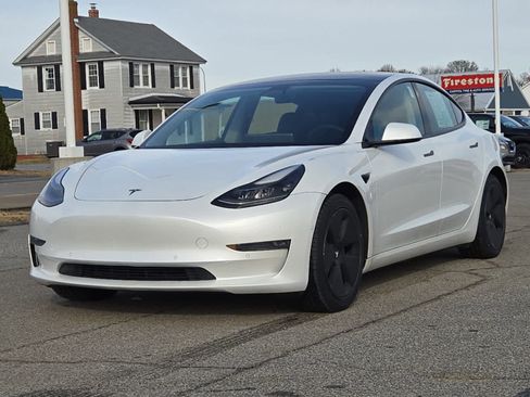 Used 2021 Tesla Model 3 Long Range image 1