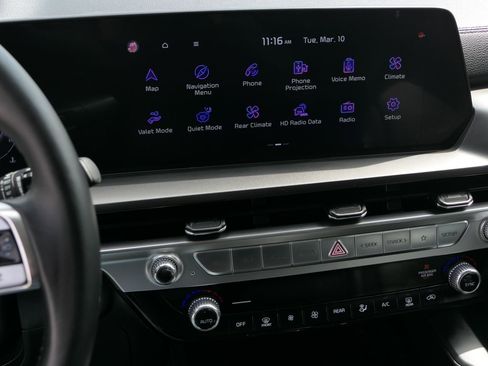 Used 2023 Kia Telluride LX image 18