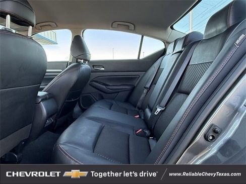 Used 2024 Nissan Altima 2.5 SR image 28