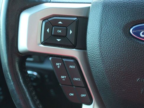 Used 2021 Ford F250 Lariat image 26