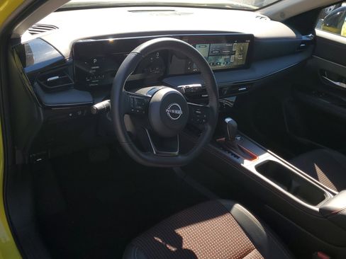 Certified 2025 Nissan Kicks SR image 20