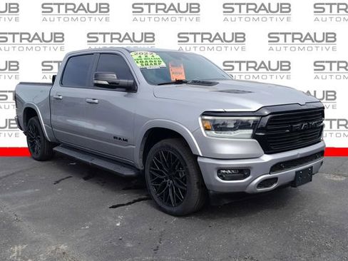Used 2022 RAM 1500 Laramie AWD/4WD image 1