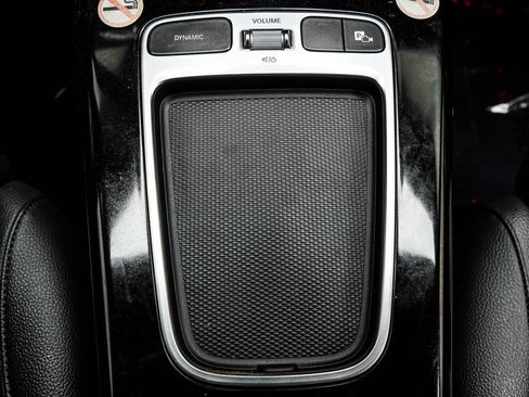 Used 2025 Mercedes-Benz CLA 250 image 32