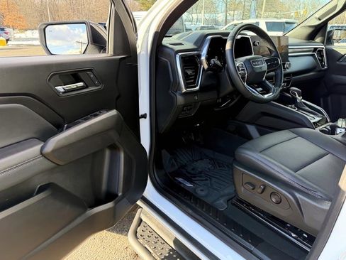 Certified 2024 GMC Canyon Elevation w/ Elevation Premium Package image 14