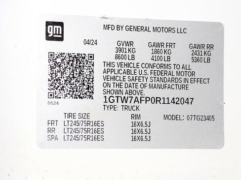Used 2024 GMC Savana 2500 w/ Driver Convenience Package RWD image 33