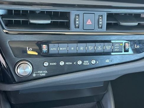 Used 2024 Lexus ES 350 w/ Accessory Package (Z2) FWD image 23