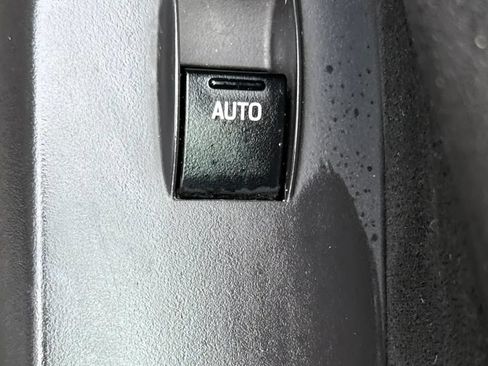 Used 2008 Ford Mustang Convertible RWD image 36