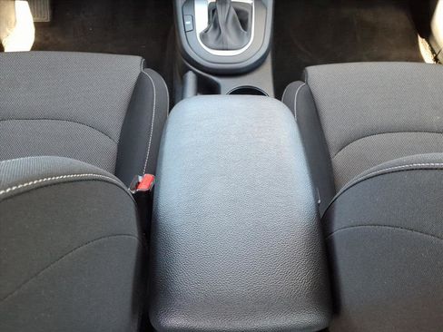 Used 2024 Kia Forte LXS image 18