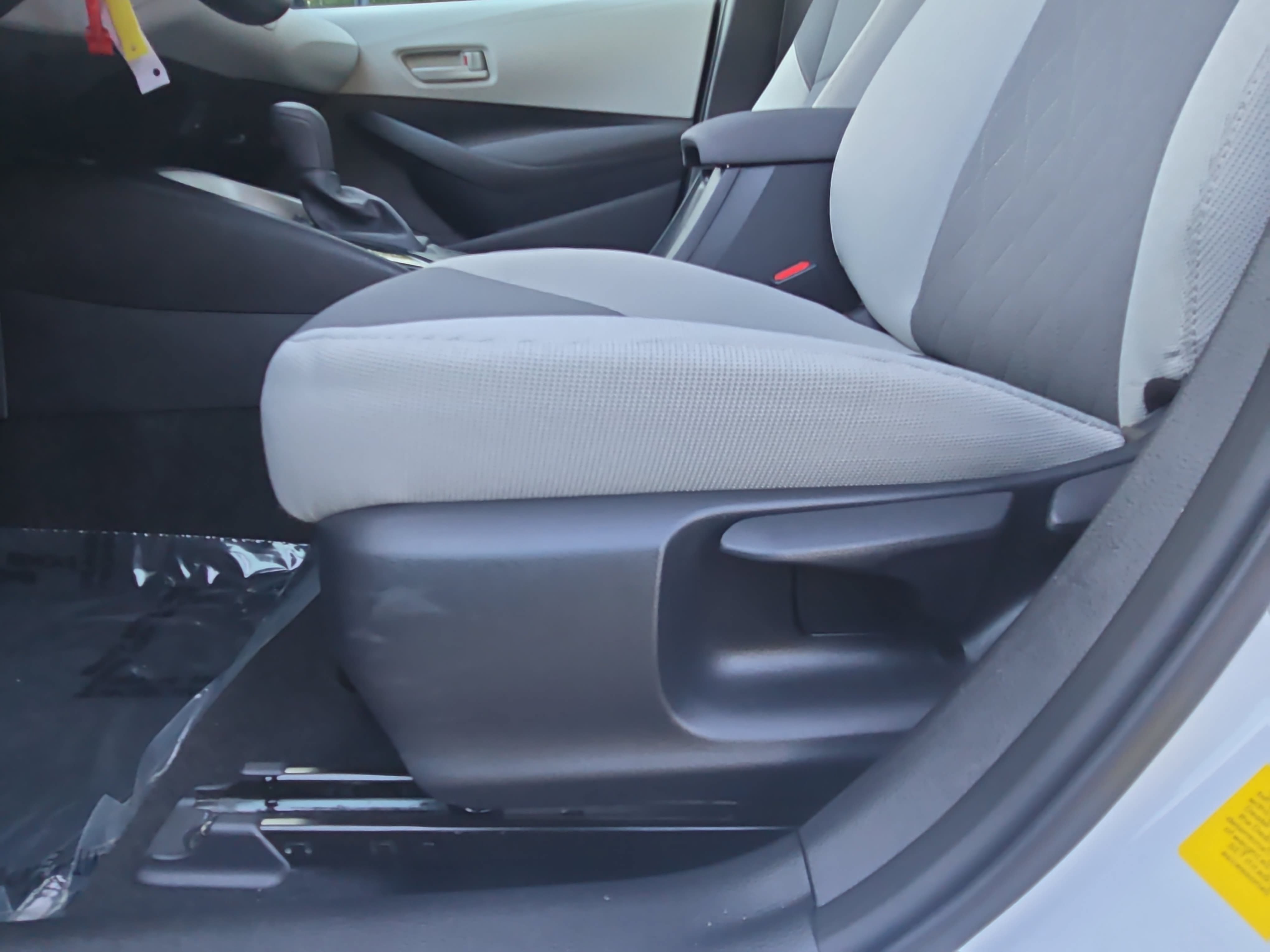 Used 2026 Toyota Corolla LE FWD image 26