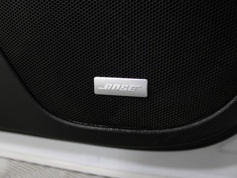 Used 2018 GMC Acadia SLT image 8