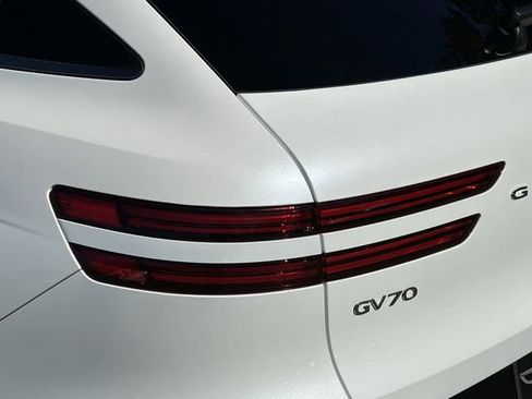 Used 2026 Genesis GV70 2.5T Sport Prestige AWD/4WD image 14