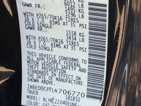 Used 2020 Nissan Frontier SV image 8