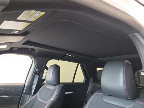Used 2025 Ford Explorer ST AWD/4WD image 24