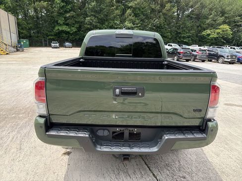 Used 2021 Toyota Tacoma TRD Off-Road w/ Technology Package AWD/4WD image 10
