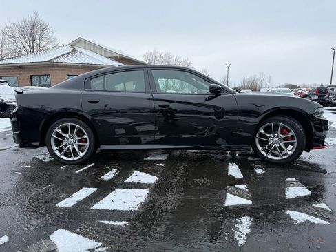 Used 2022 Dodge Charger GT image 4
