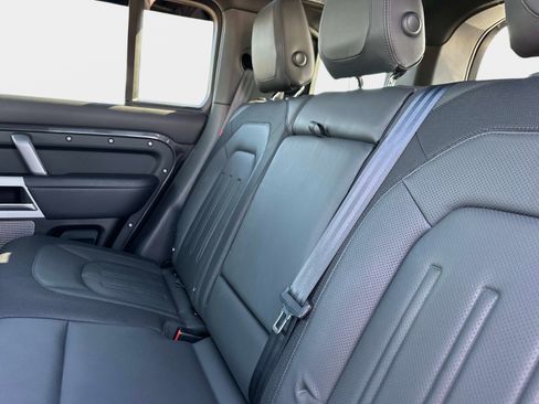 Used 2022 Land Rover Defender 110 X-Dynamic HSE image 13