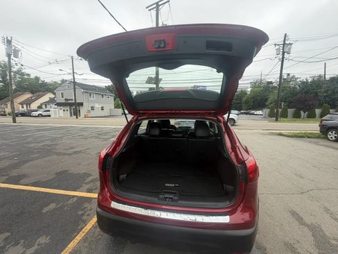 Used 2019 Nissan Rogue Sport SL AWD/4WD image 14