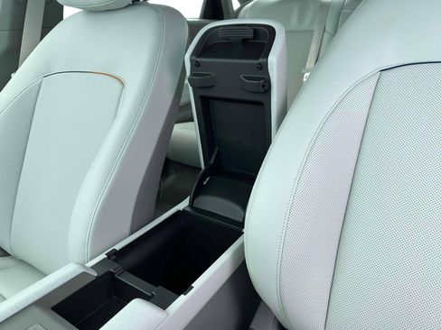 New 2025 Hyundai Ioniq 6 SEL image 18