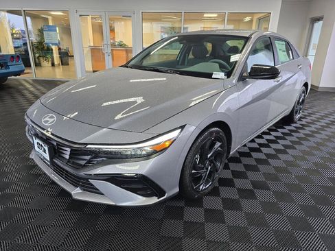 New 2026 Hyundai Elantra SEL Sport image 8