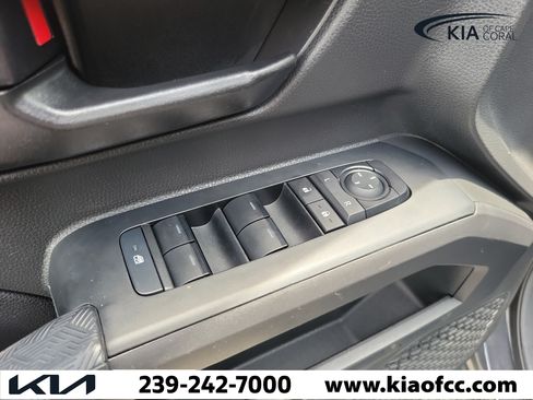 Used 2024 Toyota Tacoma SR5 AWD/4WD image 21