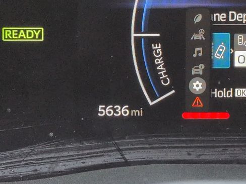 Used 2026 Toyota Camry SE FWD image 24
