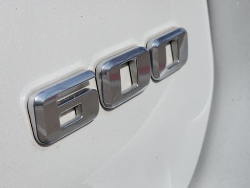 Used 2022 Cadillac Escalade Sport Platinum image 9