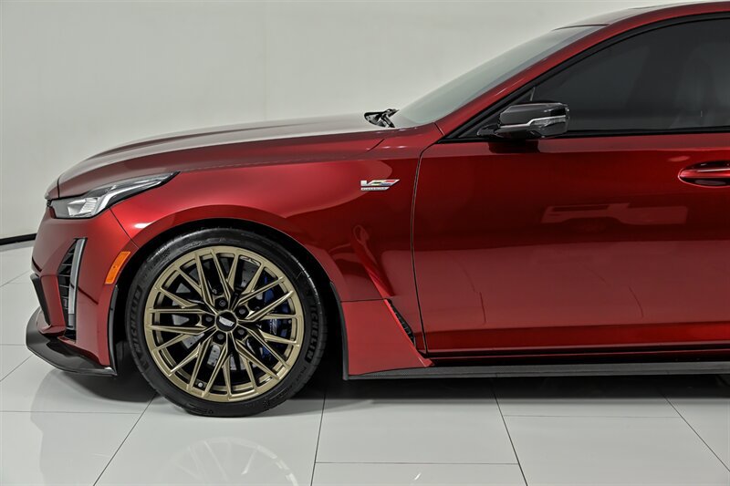 Used 2024 Cadillac CT5 V Blackwing w/ Carbon Fiber Package 2 RWD image 11