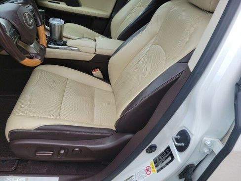 Used 2017 Lexus RX 450h AWD image 10