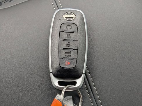 New 2026 Nissan Pathfinder Platinum image 32