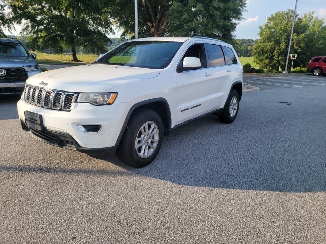 Used 2018 Jeep Grand Cherokee Laredo AWD/4WD image 23