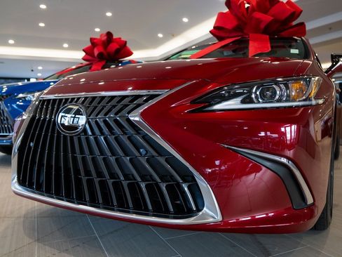 New 2025 Lexus ES 350 w/ Premium Package image 8