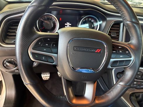 Used 2022 Dodge Challenger R/T Scat Pack RWD image 18
