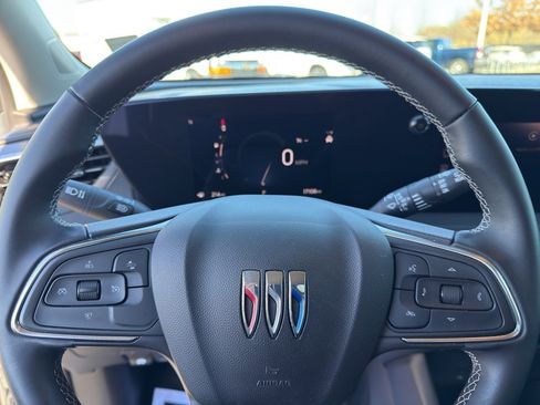 Used 2024 Buick Encore GX Preferred image 23