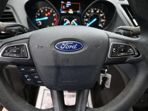 Used 2017 Ford Escape SE AWD/4WD image 14
